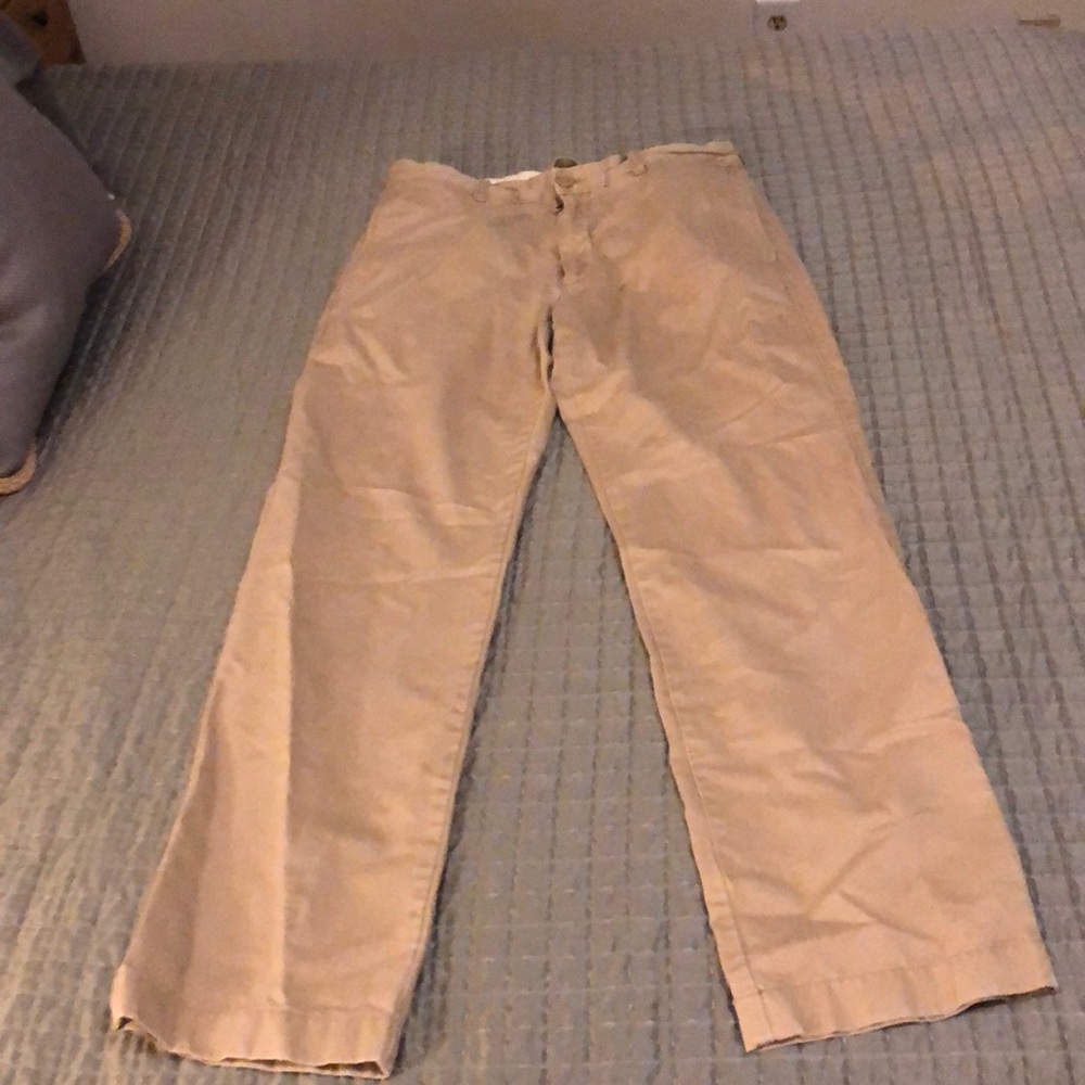 Men’s khakis